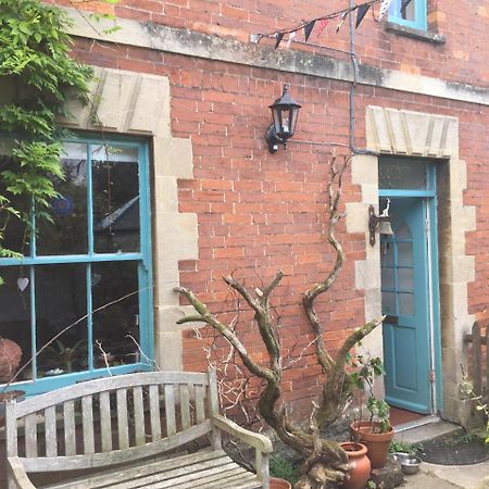 Bed and Breakfast Moon In The Apple Tree Glastonbury Exteriér fotografie