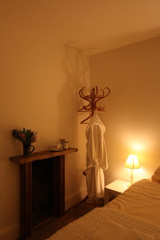 Bed and Breakfast Moon In The Apple Tree Glastonbury Pokoj fotografie